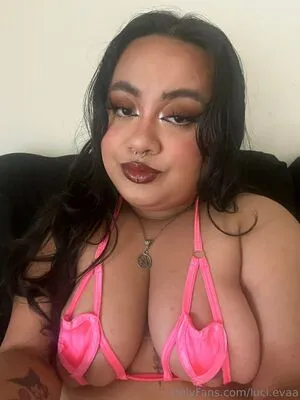 Luci Evaa Thumbnail Picture