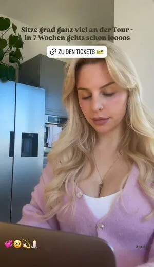 Lucia Leona Thumbnail Picture