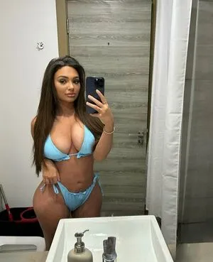 Luciahamilton Thumbnail Picture