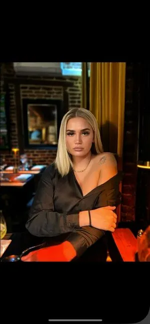 Lucie Gaumont Thumbnail Picture
