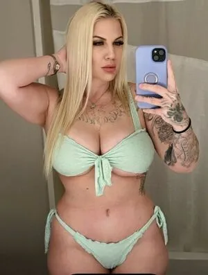 Lucky B Dallas Thumbnail Picture