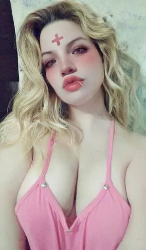 Lucy Barnes Profile Thumbnail