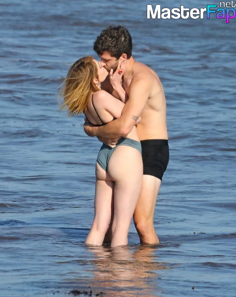 Lucy boynton naked