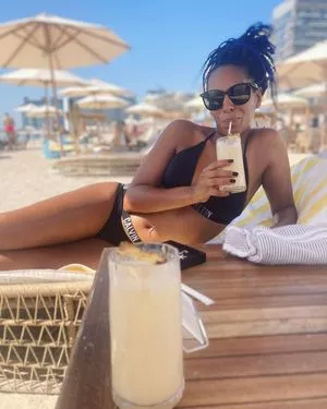 Lucy Hedges OnlyFans Leaked Free Thumbnail Picture - #qPk76xyl30