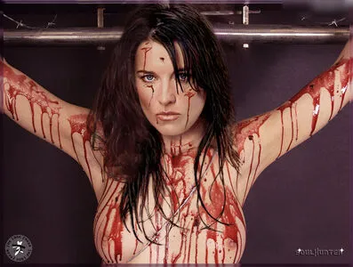 Lucy Lawless Thumbnail Picture