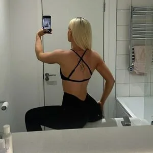 Lucycombe OnlyFans Leaked Free Thumbnail Picture - #uduEnpnUod