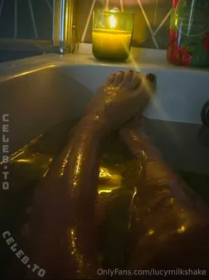 Lucymilkshake Thumbnail Picture