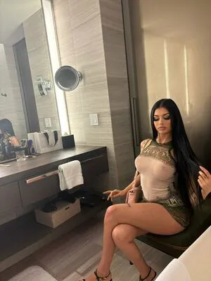 Lulibunni Thumbnail Picture