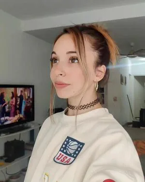 Luly Lavallos Profile Thumbnail