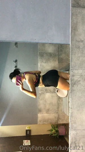 Lulycal21 OnlyFans Leaked Free Thumbnail Picture - #GalMPoUcoD