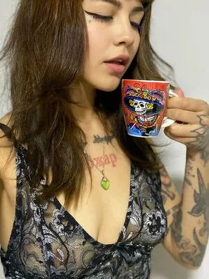 Lunaserrano Thumbnail Picture