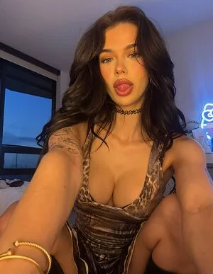 Luvstruck OnlyFans Leaked Free Thumbnail Picture - #FdtekhXpNB