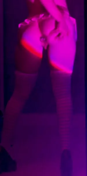 Luvvvd0ll Thumbnail Picture