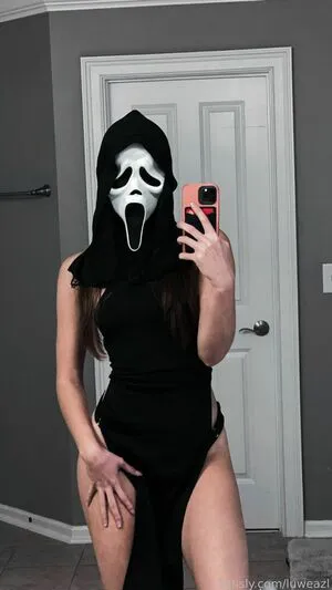 Luweazl OnlyFans Leaked Free Thumbnail Picture - #b1S1iZx2GA