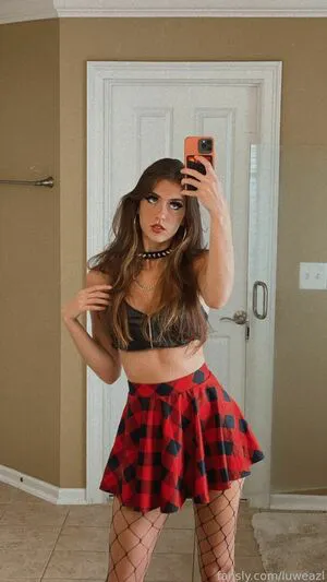 Luweazl OnlyFans Leaked Free Thumbnail Picture - #mvb7N82d9h