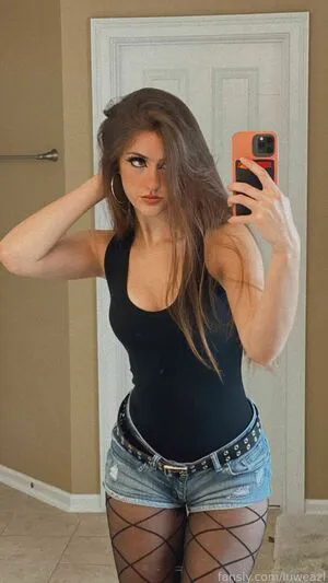 Luweazl OnlyFans Leaked Free Thumbnail Picture - #ufXm91D68j
