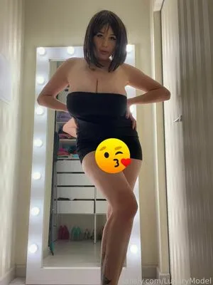 Luxurymodel OnlyFans Leaked Free Thumbnail Picture - #FDmbrooxZ3