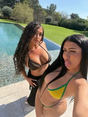 Luxy Capi OnlyFans Leaked Free Thumbnail Picture - #fdBKH8WSF8
