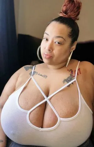 Lyla Sweetz Thumbnail Picture