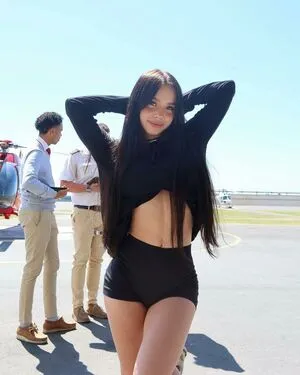 Lyna Com OnlyFans Leaked Free Thumbnail Picture - #7Z3iK0K8Jl