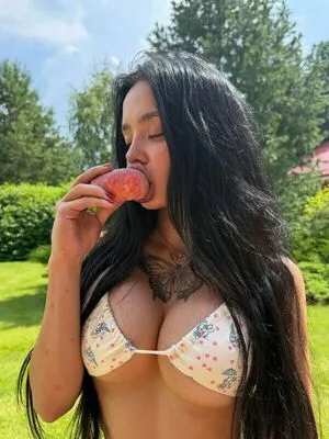 Lyna Com OnlyFans Leaked Free Thumbnail Picture - #f6ruNazQME