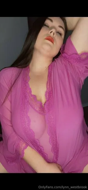 Lynn Westbrook Thumbnail Picture