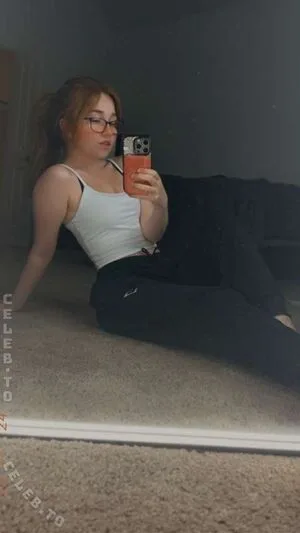 Lyssaurora OnlyFans Leaked Free Thumbnail Picture - #52CE4sOnWn