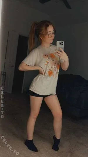 Lyssaurora OnlyFans Leaked Free Thumbnail Picture - #8CitWqcRGD