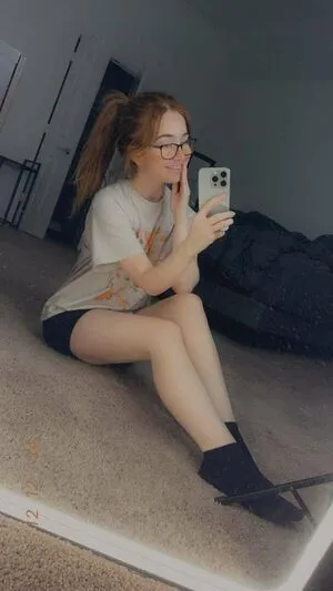 Lyssaurora OnlyFans Leaked Free Thumbnail Picture - #DF5SqUO7cn