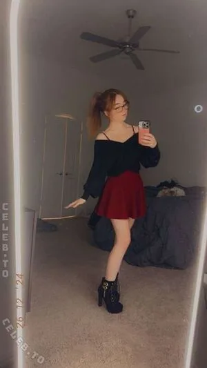 Lyssaurora OnlyFans Leaked Free Thumbnail Picture - #HL3tPy5i1H