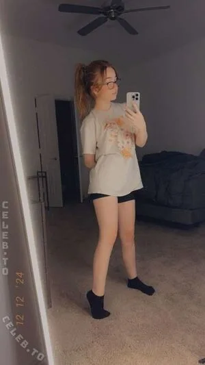 Lyssaurora OnlyFans Leaked Free Thumbnail Picture - #HTibuVznXL