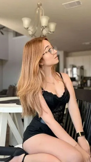 Lyssaurora OnlyFans Leaked Free Thumbnail Picture - #NItBieBOrk