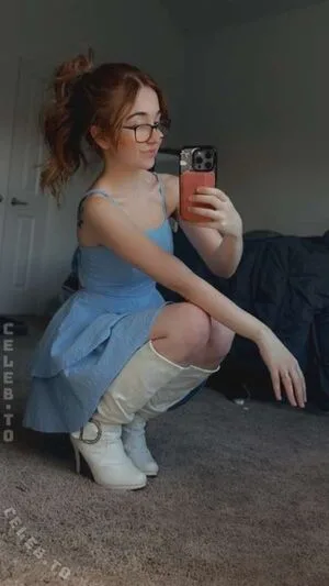 Lyssaurora OnlyFans Leaked Free Thumbnail Picture - #fZ1RTKF4c4