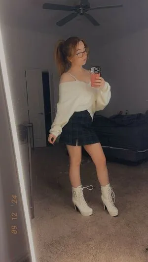 Lyssaurora OnlyFans Leaked Free Thumbnail Picture - #yip9p7Fk1b