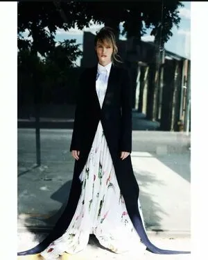 Mackenzie Davis OnlyFans Leaked Free Thumbnail Picture - #4Nrifc5kKf