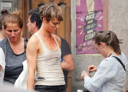 Mackenzie Davis OnlyFans Leaked Free Thumbnail Picture - #77bOmS4Swb