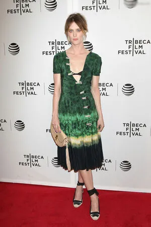 Mackenzie Davis OnlyFans Leaked Free Thumbnail Picture - #AmahC3enUY