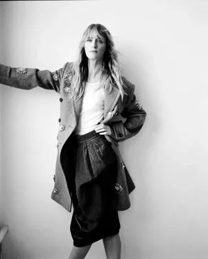 Mackenzie Davis OnlyFans Leaked Free Thumbnail Picture - #FNaOWewgbn