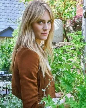 Mackenzie Davis OnlyFans Leaked Free Thumbnail Picture - #PArNNR6e3y