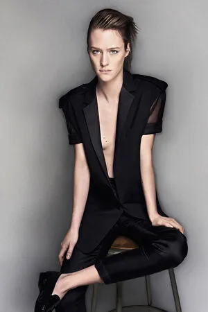 Mackenzie Davis OnlyFans Leaked Free Thumbnail Picture - #mSuuRL3MPB