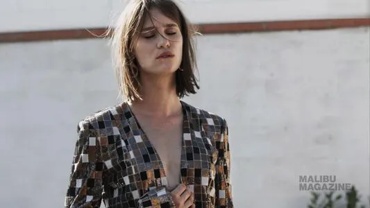 Mackenzie Davis OnlyFans Leaked Free Thumbnail Picture - #pEFatiu3Jr