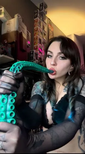 Madalicelidell Thumbnail Picture