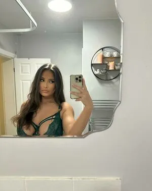 Maddie Maye Thumbnail Picture