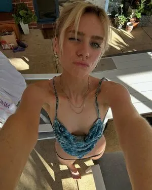 Maddie Phillips Thumbnail Picture