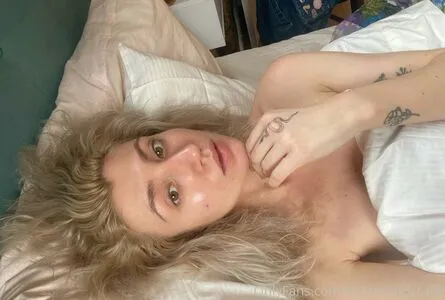 Maddycake Thumbnail Picture