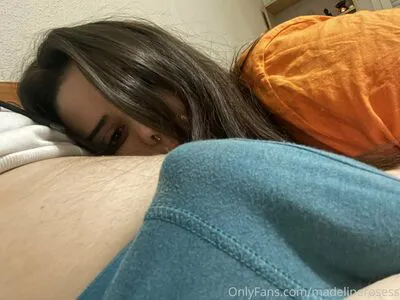 Madelinerosess Thumbnail Picture