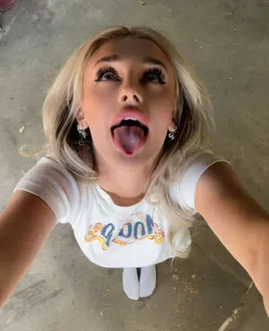 Madi Monroe Thumbnail Picture