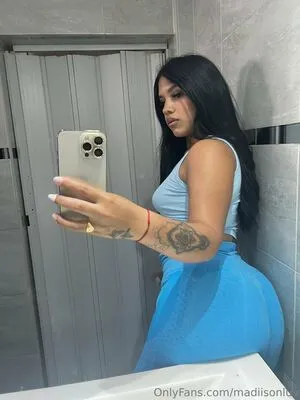 Madiisonluv Thumbnail Picture