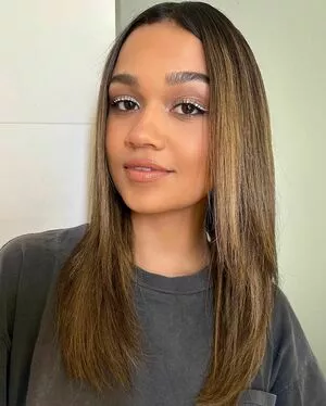 Madison Bailey OnlyFans Leaked Free Thumbnail Picture - #umblAjA3bn