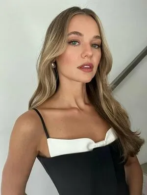 Madison Iseman OnlyFans Leaked Free Thumbnail Picture - #PasYGhC0e3